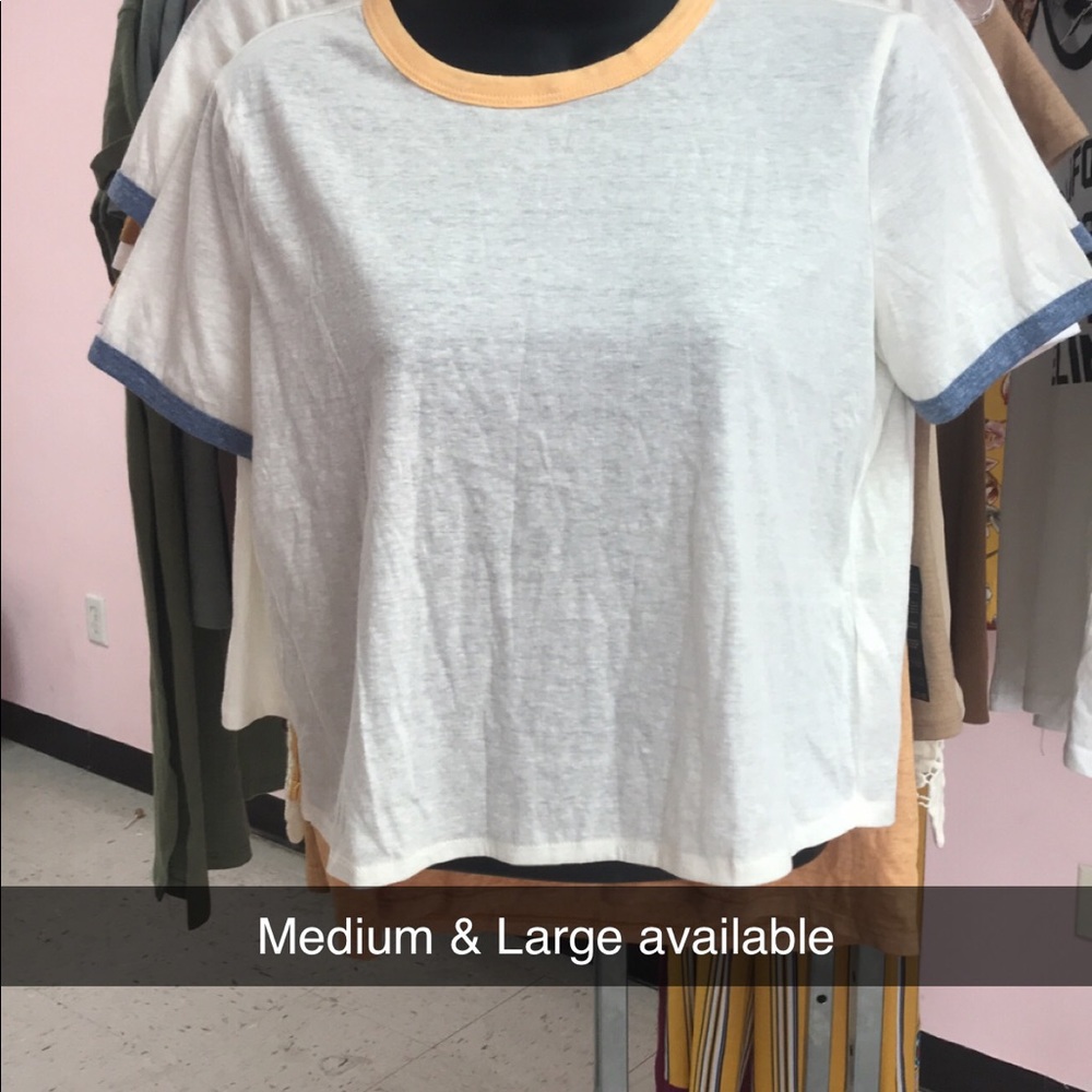 Tops - Picture 7 of 8